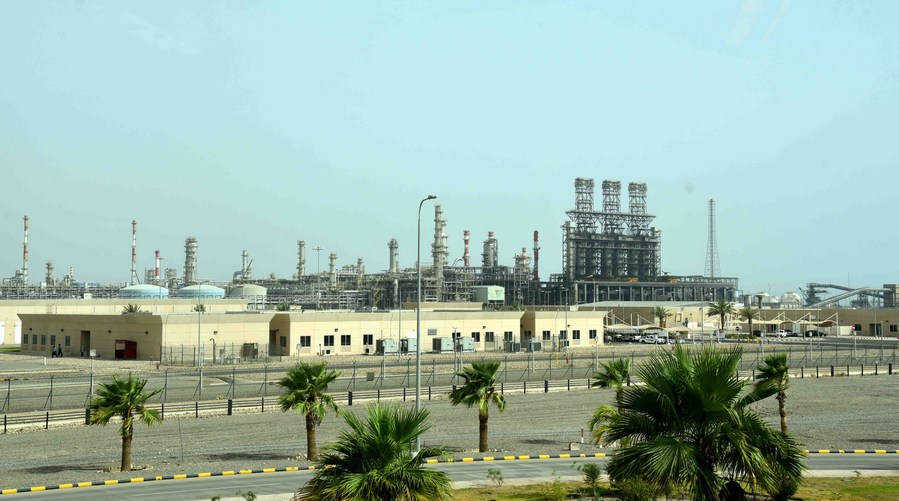 Nhà máy lọc dầu Yanbu Aramco Sinopec ở Yanbu, Saudi Arabia. Ảnh: Xinhua