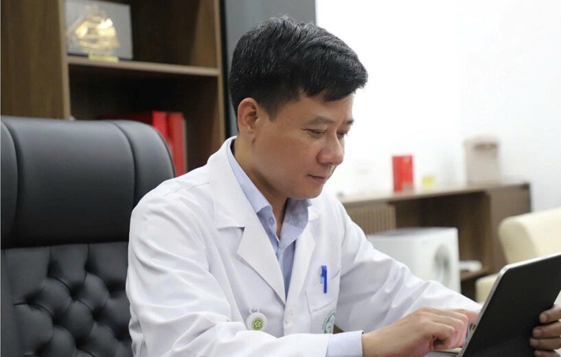 PGS. TS Nguyễn Tuấn Tùng - Phó Giám đốc Bệnh viện Bạch Mai chia sẻ về quá trình hoàn thiện cơ sở 2 Bệnh viện Bạch Mai. Ảnh: Bộ Y tế