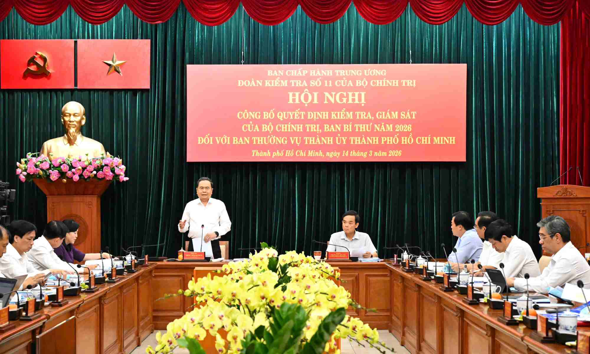National Assembly Chairman Tran Thanh Man speaks at the conference announcing the decision to inspect, supervise and work with the Standing Committee of the Ho Chi Minh City Party Committee. Photo: Viet Dung
