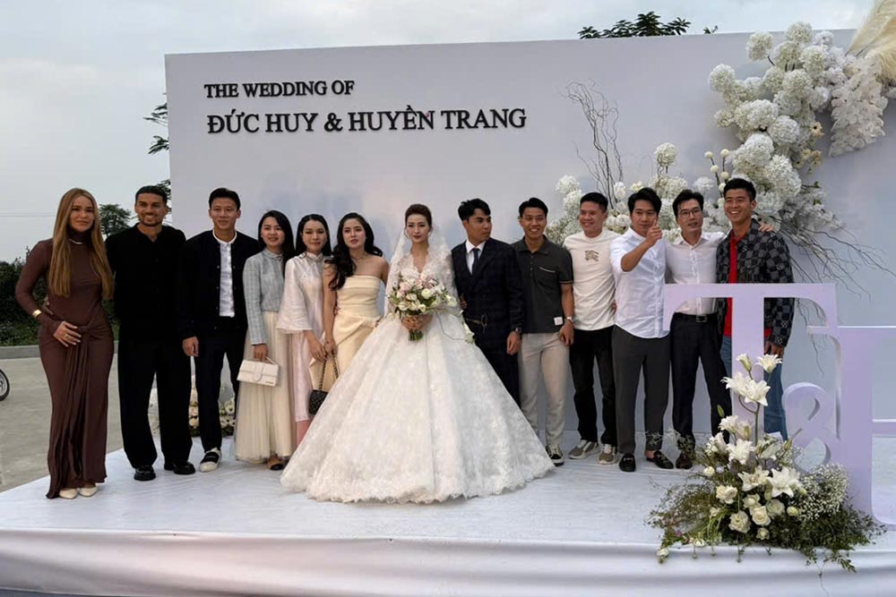 Many close colleagues attended Duc Huy's wedding party. Photo: Tuan Do