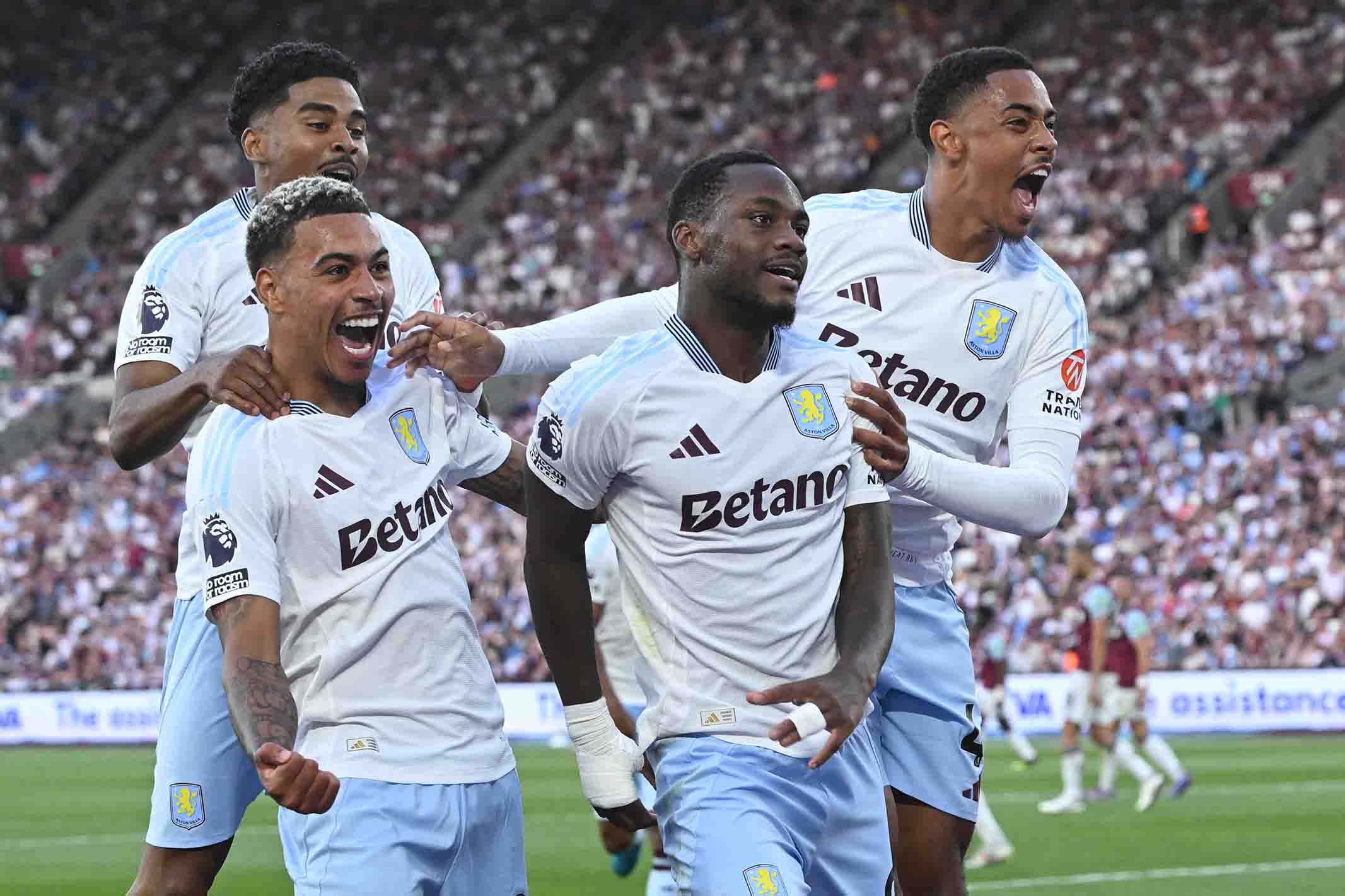 Aston Villa không còn mạnh như hồi giữa mùa giải. Ảnh: AFP