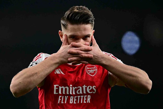 Trái ngược với Haaland, Gyokeres đã tỏa sáng vào đúng thời điểm cho Arsenal.  Ảnh: AFP
