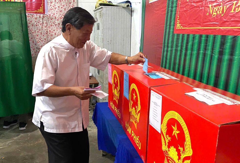 Cử tri xã Đại Hải (TP Cần Thơ) tham gia bỏ phiếu với tinh thần trách nhiệm cao. Ảnh: Đơn vị cung cấp