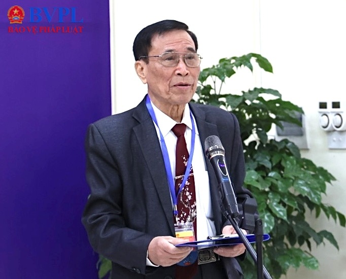 Ông Nguyễn Ngọc Dĩnh, Bí thư Chi bộ Tổ 1, Tổ trưởng tổ bỏ phiếu phát biểu khai mạc.