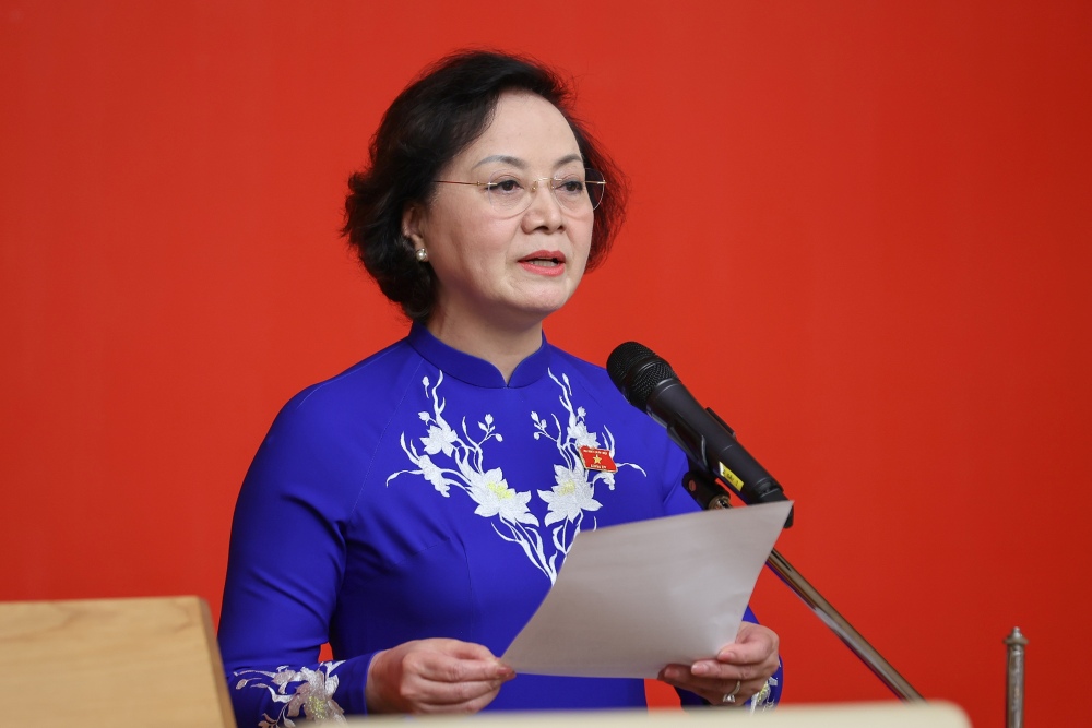Regarding the staff quota, Deputy Prime Minister Pham Thi Thanh Tra said that the Ministry of Home Affairs has coordinated with the Central Organization Committee to submit to the Politburo for consideration and decision. Photo: VGP