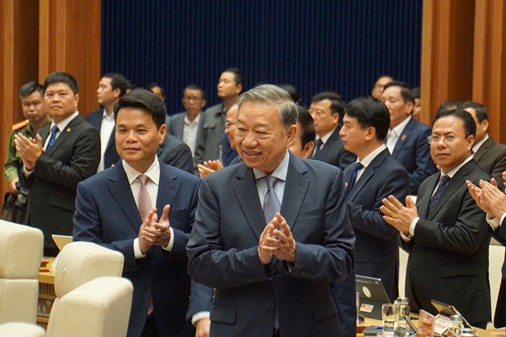 General Secretary To Lam and the working delegation of the Central Party working in Hai Phong on March 16. Photo: Minh Hung