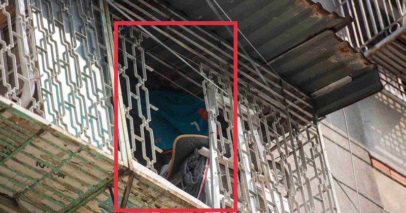 TP.HCM: Người dân chủ động tạo lối thoát hiểm thứ hai từ "chuồng cọp