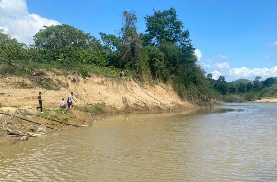 The area where functional forces of Dak Lak province discovered the body of L.V. P (3rd grade student). Photo: Cu Pui Commune People's Committee