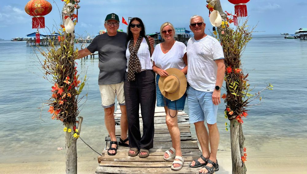 International tourists visit and experience destinations in Phu Quoc. Photo: Nguyen Huy