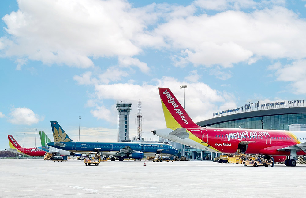Passengers arriving at Cat Bi airport should pay attention to the road ban and traffic diversion plan at the intersection between Bui Vien street and Le Hong Phong street. Photo: Cat Bi International Airport