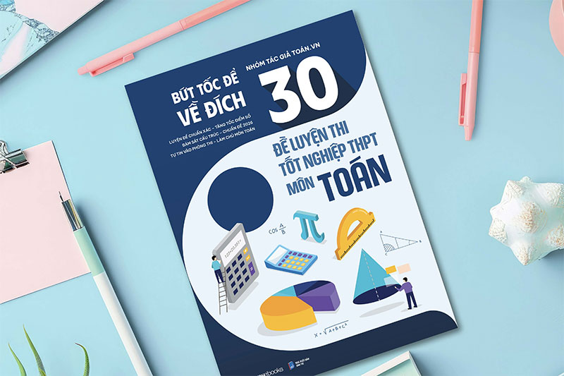 The book "Boast to the finish line" - 30 high school graduation exam preparation questions in Mathematics. Photo: Thu Van