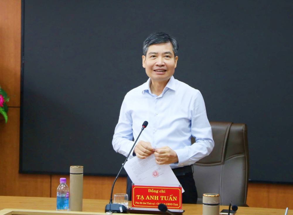 Prime Minister transfers and appoints Chairman of Dak Lak province Ta Anh Tuan as Deputy Minister of Finance. Photo: daklak. gov. vn