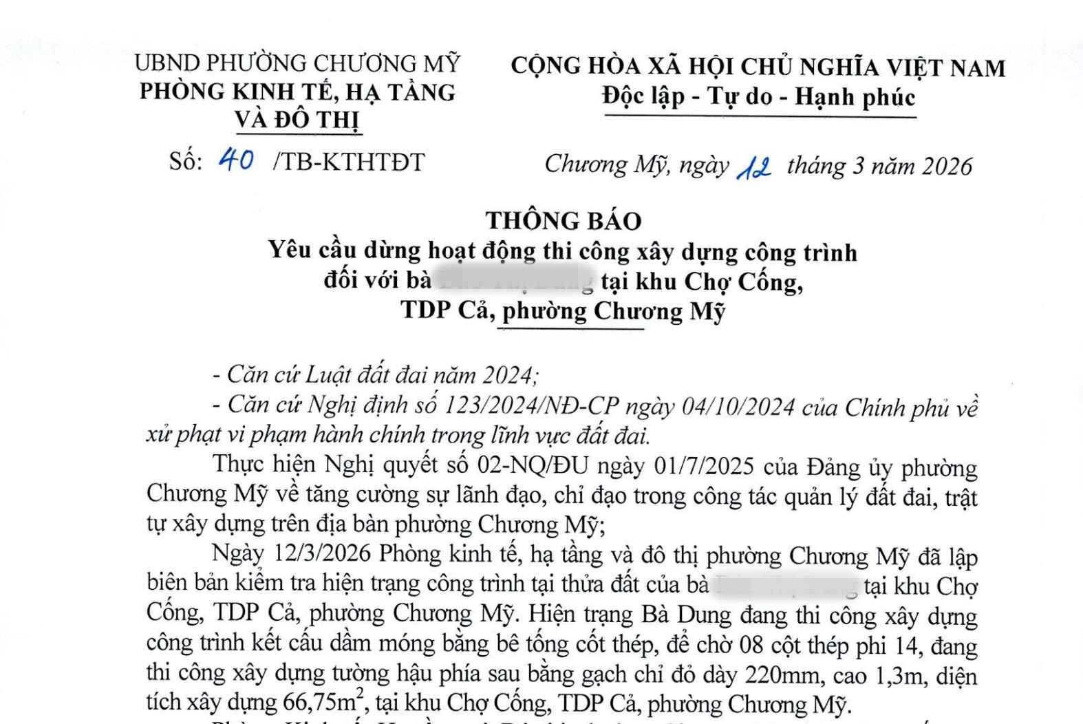 Chuong My Ward (Hanoi) requests a household to immediately stop building the project to verify the origin of the land, otherwise it will be dismantled. Photo: Anh Tuan