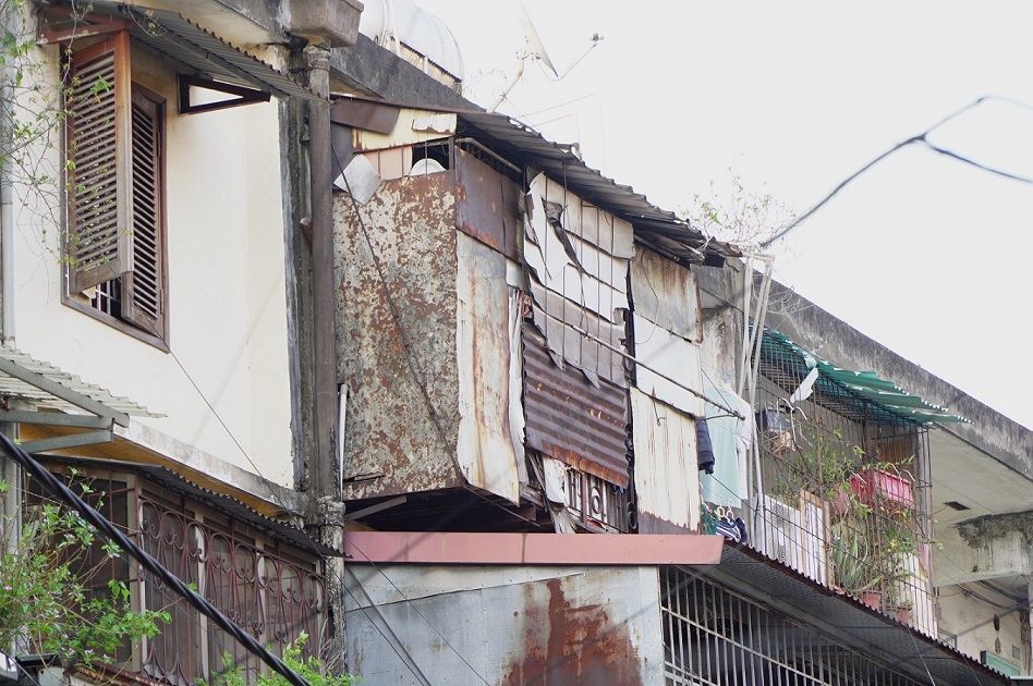 Việc cải tạo, xây mới hàng nghìn khu chung cư “già nua” ở TP Hà Nội là rất cấp thiết. Ảnh: Viên Nguyễn