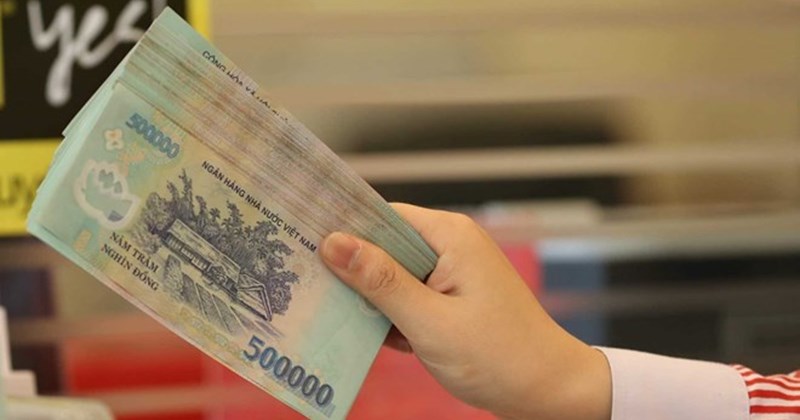 Cục Thuế tháo gỡ vướng mắc chi lương từ 5 triệu đồng qua tài khoản