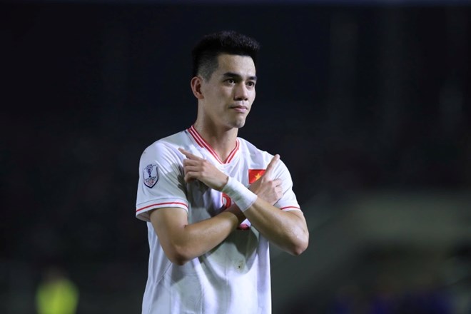 Striker Tien Linh unexpectedly is not named in the list of players for the Vietnamese national team. Photo: Minh Dan