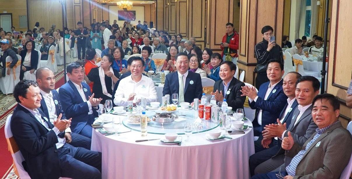 Hội đồng hương Quảng Ngãi tại Thành phố Hà Nội được thành lập đến nay gần 70 năm, là nơi kết nối những người con Quảng Ngãi đang sinh sống, học tập và làm việc tại Hà Nội. Ảnh: Lam Uyên