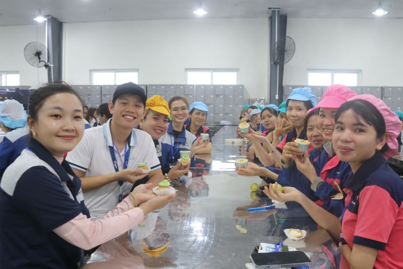 Khanh Hoa workers also participate in sharing their desire for more cultural and spiritual activities at workplaces. Photo: Phuong Linh