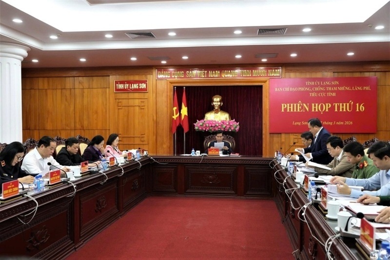 Overview of the meeting of the Steering Committee for Anti-Corruption, Wastefulness and Negative Phenomena of Lang Son province. Photo: Duong Duyen