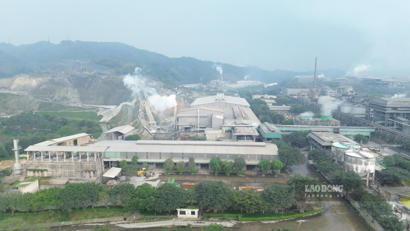 Công ty Cổ phần Tập đoàn Hóa chất Đức Giang được thành lập năm 1963. Doanh nghiệp công ty con là Công ty THHH MTV Hóa chất Đức Giang - Lào Cai hoạt động trên địa bàn tỉnh Lào Cai. Ảnh: Đinh Đại