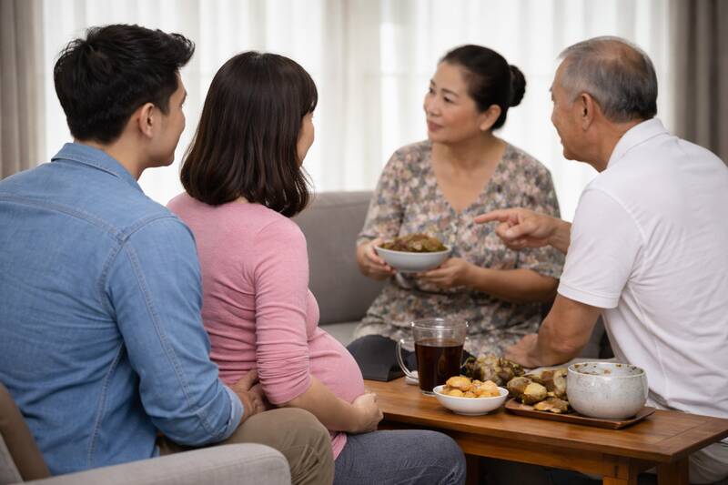 Les jeunes couples subissent une pression lorsque les grands-parents s'occupent des femmes enceintes selon l'ancienne expérience. Graphique: Việt Bắc