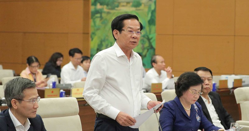 Gỡ bỏ rào cản hành chính, kịp thời khen thưởng thành tích xuất sắc