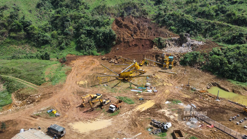 Ngay sau khi Báo Lao Động phản ánh loạt nghi vấn về mỏ đá Vực Tuần, xã Cát Thịnh đã có báo cáo phản hồi. Ảnh: An Lộc