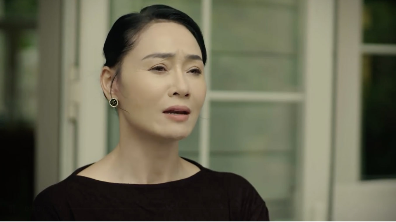 Mẹ Quân ép Thương phải rời xa Quân trong tập 12 “Bước chân vào đời“. Ảnh: VFC.