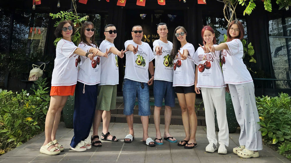 Un viaje corto es una de las actividades que ayuda a las familias a unirse más en el Día Internacional de la Felicidad. Foto: Tuan Dat