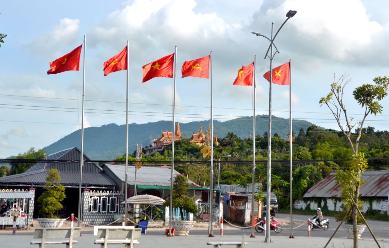 Một góc phố núi Tri Tôn. Ảnh: Thanh Mai