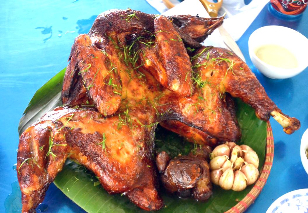 Đặc sản gà đốt của vùng đất Tri Tôn- Bảy Núi. Ảnh: Thanh Mai
