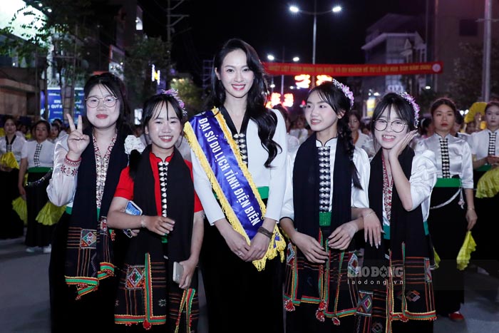 Á hậu 2 Miss Universe Vietnam 2024 Vũ Thúy Quỳnh làm Đại sứ du lịch tỉnh Điện Biên. Ảnh: Quang Đạt