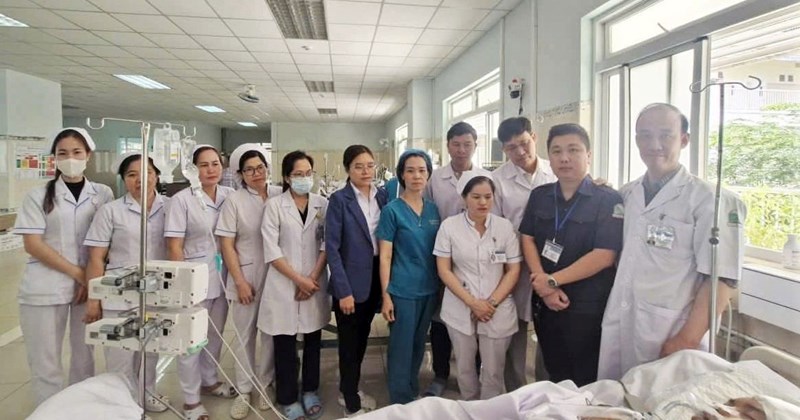 Hỗ trợ hơn 1 tỷ đồng cho đoàn viên Lâm Đồng bị tai nạn, hôn mê