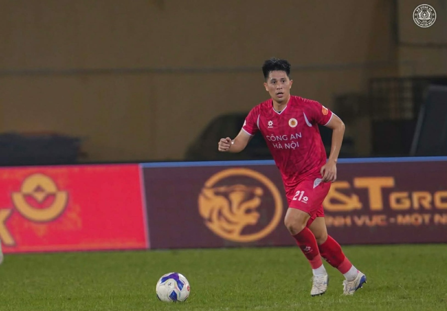 Đình Trọng trở lại sau thời gian dài vắng bóng ở đội tuyển Việt Nam. Ảnh: CAHN