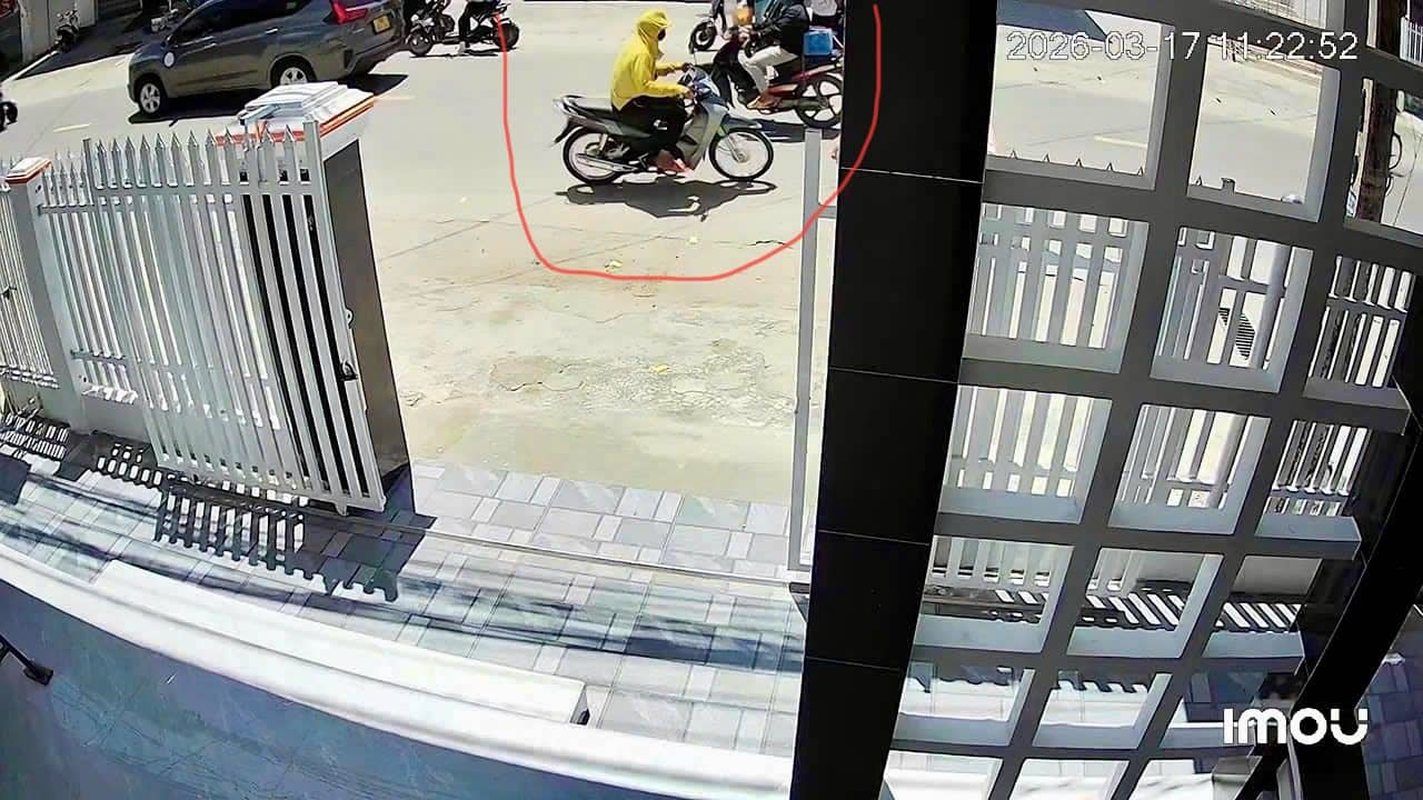 Ward police in Khanh Hoa have investigated and arrested the motorbike thief after a few hours of investigation. Photo: Khanh Hoa Police