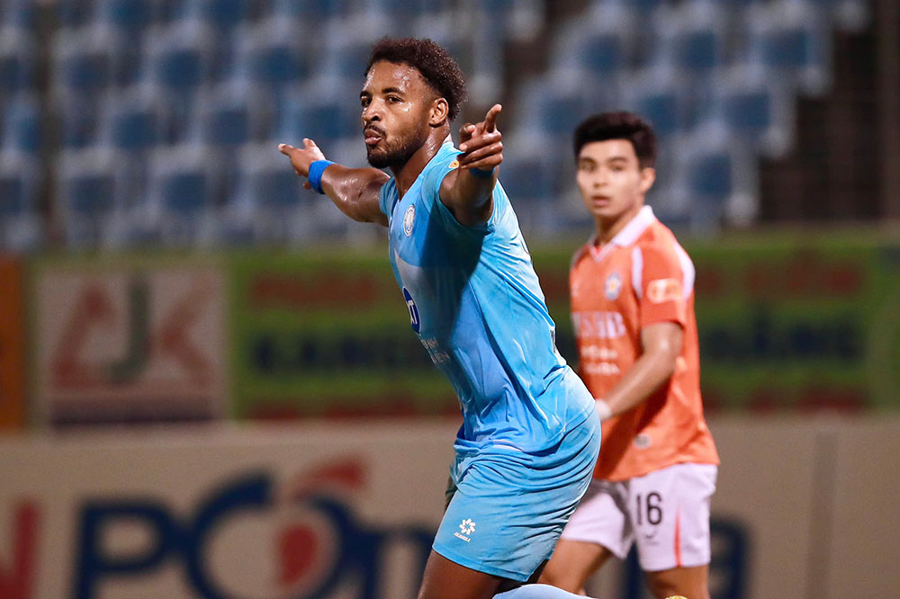 Xuan Son is in high form before joining the Vietnamese national team. Photo: Nam Dinh Club