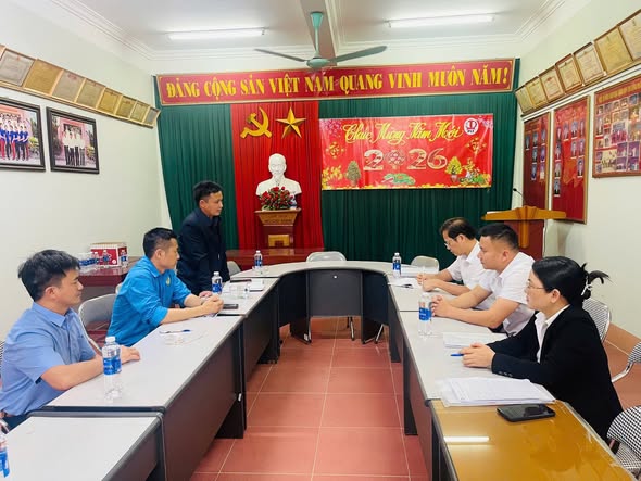 탄사 노동조합, 기초 노동조합 재정 검사 강화. 사진: 응에안 노동조합