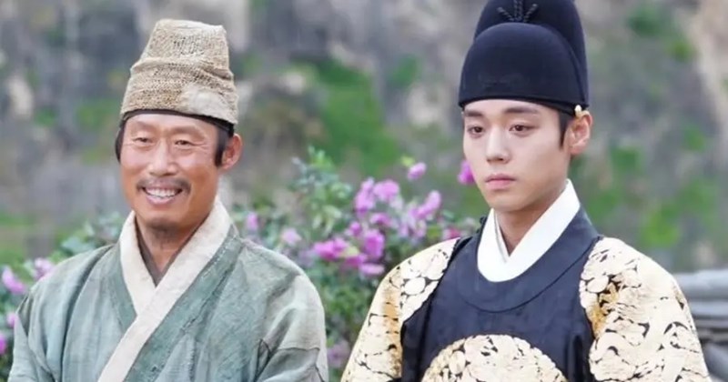 Park Ji Hoon 'gây sốt' sau vai diễn trong phim "Weak Hero Class 1