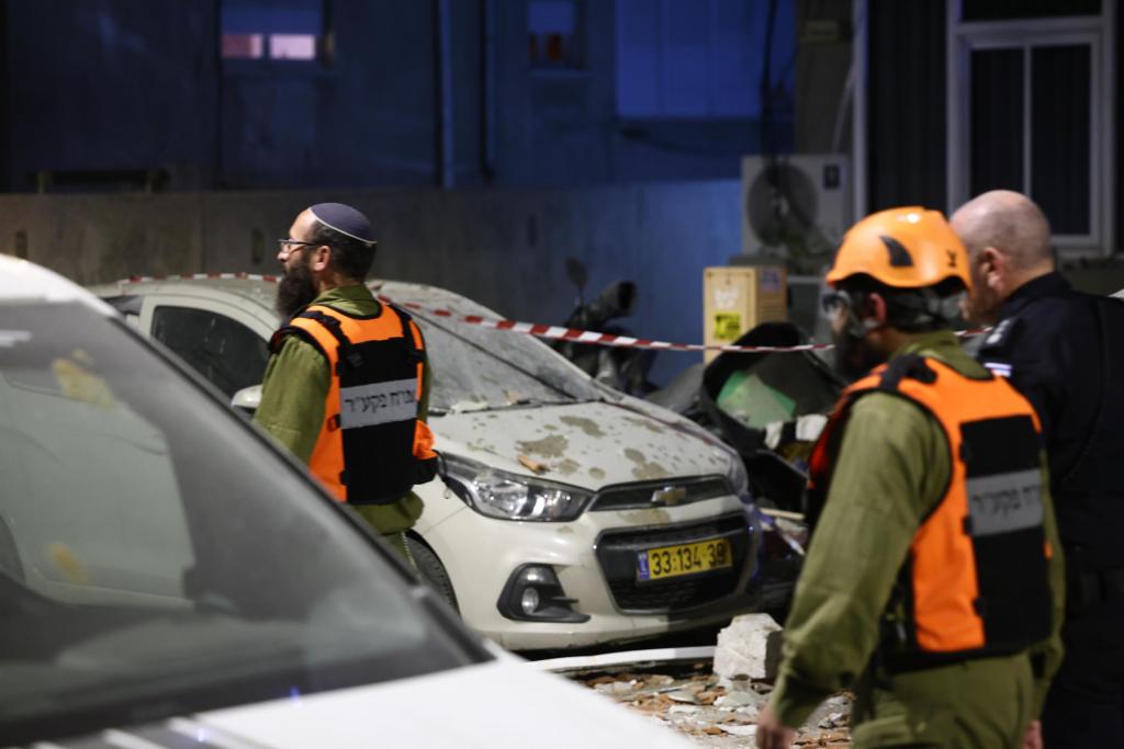 Scene of Iran's missile attack in Ramat Gan, Israel, March 18, 2026. Photo: Xinhua