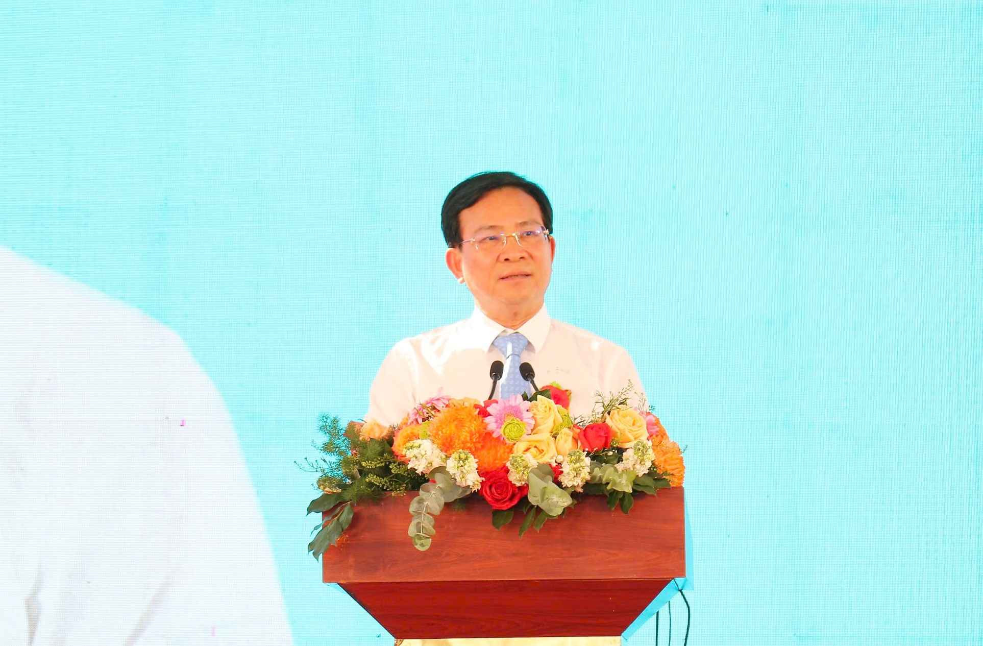 Ông Hồ Văn Mười, Chủ tịch UBND tỉnh Lâm Đồng phát biểu tại lễ khởi công. Ảnh: Phúc Khánh 