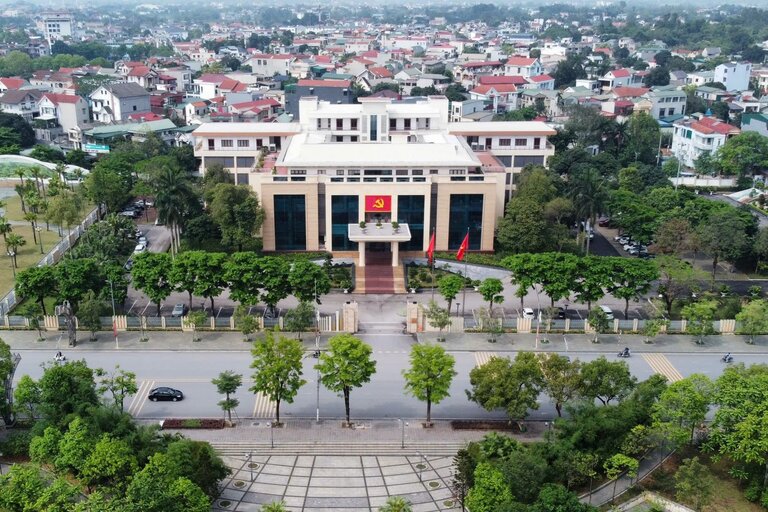 The delegations conducted thematic supervision of the 148 Standing Committees of communes and wards directly under the Provincial Party Committee and a number of related Party organizations. Photo of Phu Tho Provincial Party Committee headquarters: Truong Quan