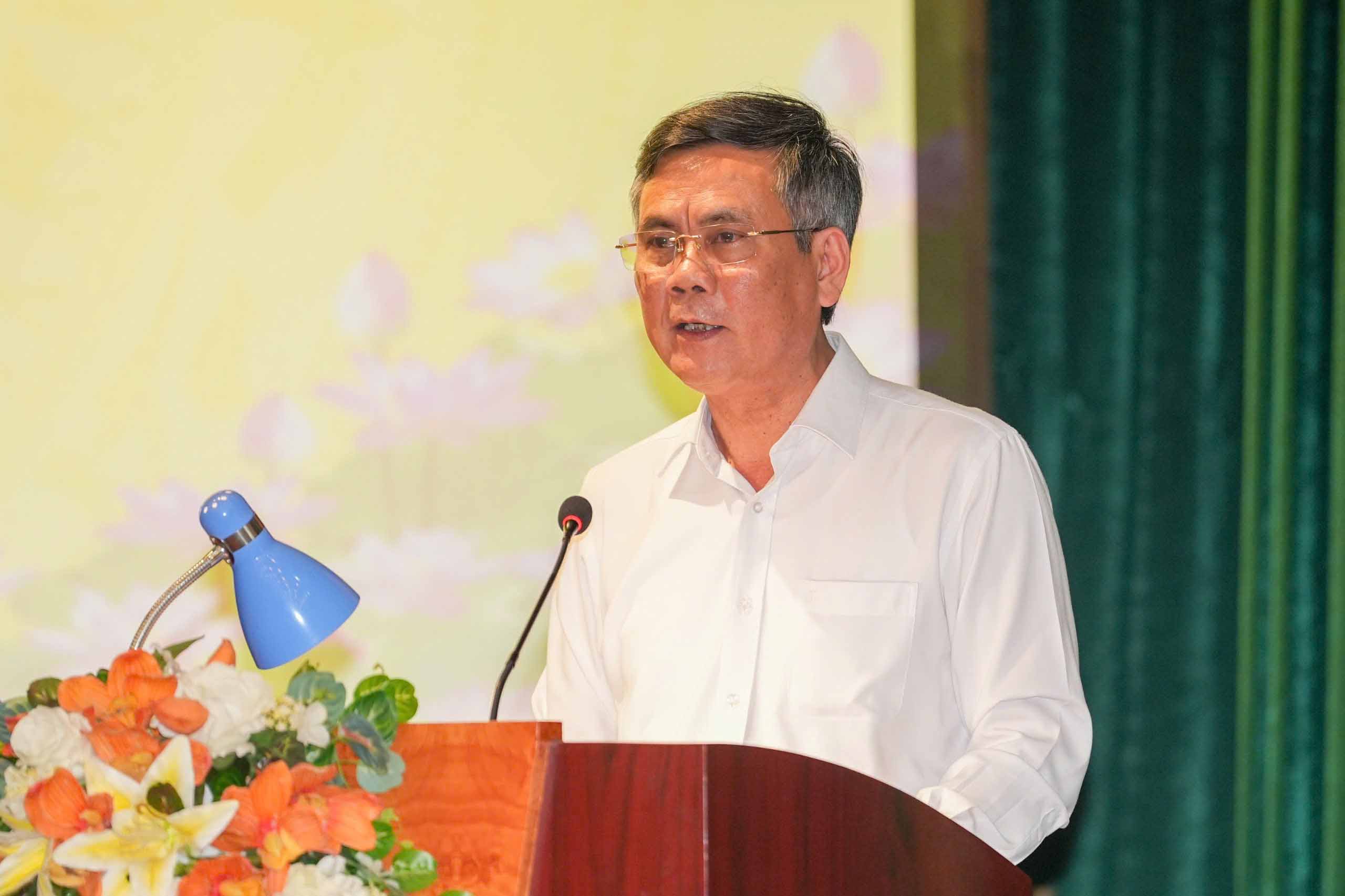 チャン・タン同志 - 祖国戦線党委員会副書記、中央団体は、「祖国戦線党委員会、中央団体による2026年第2回党の思想基盤擁護に関する政治評論コンテスト」を開始しました。写真:フウ・チャン