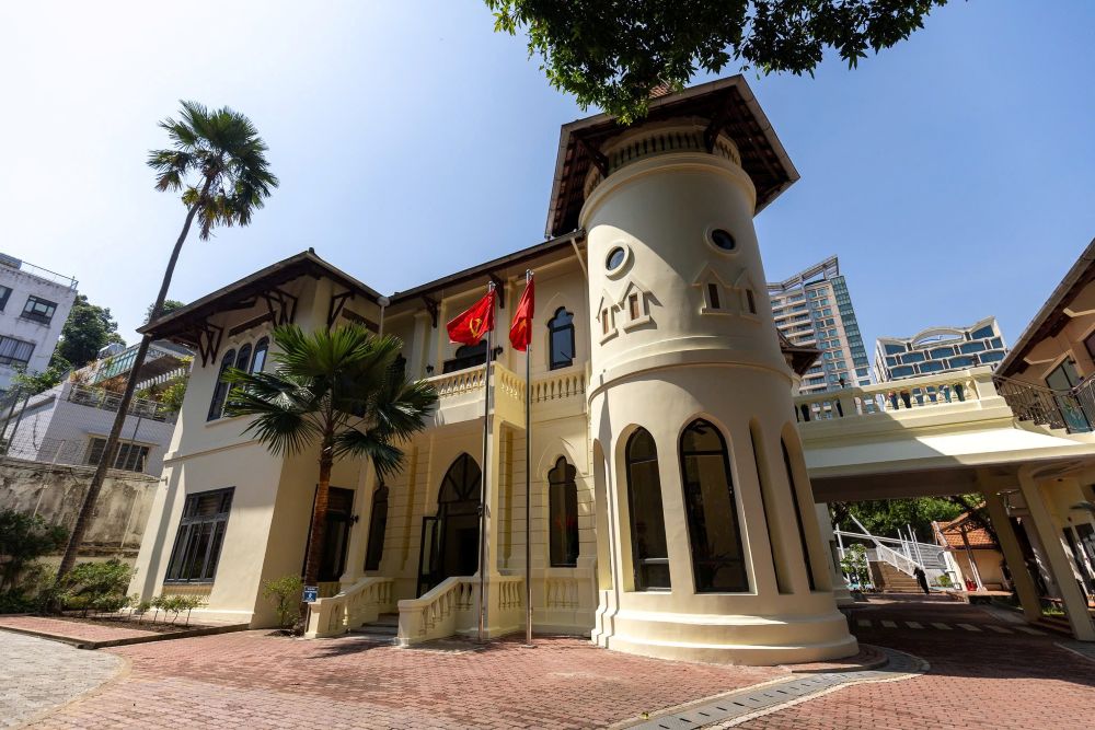 Le siège temporaire de la Maison de la culture de la jeunesse attire les visiteurs avec son espace ancien