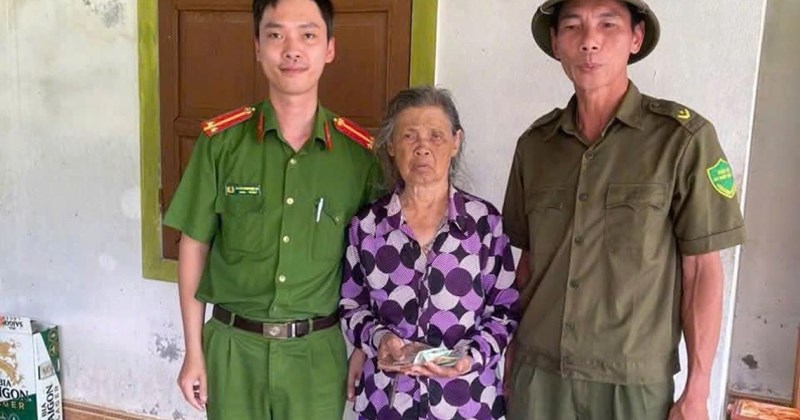 Nhặt được ví tiền, nhẫn vàng, người đàn ông báo cảnh sát và trả lại