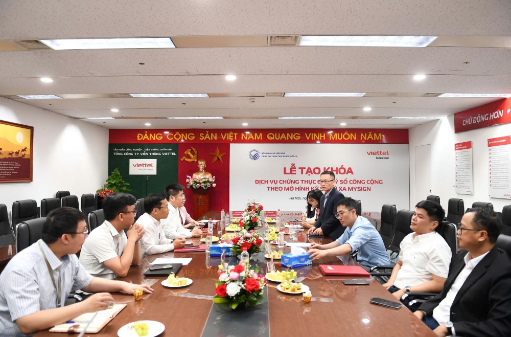 Lễ tạo khóa chứng thư số cho MySign tổ chức với sự chứng kiến của Đoàn công tác Trung tâm Chứng thực điện tử quốc gia (Bộ Khoa học và Công nghệ).