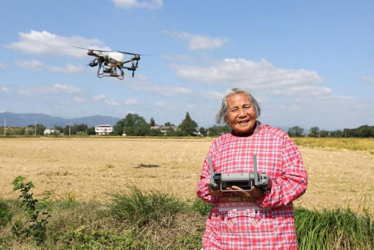 China has about 160 million Internet users aged 60 and over - equivalent to half of the country's elderly population. Photo: Xinhua