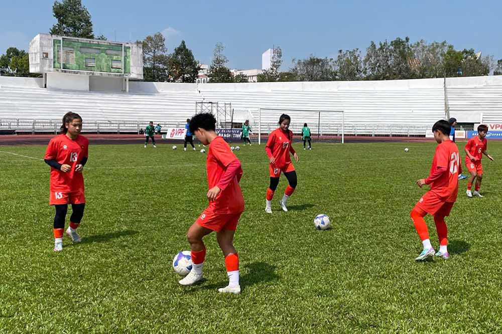 Vietnam U20 women's team draws many lessons after the practice match in Tay Ninh. Photo: VFF