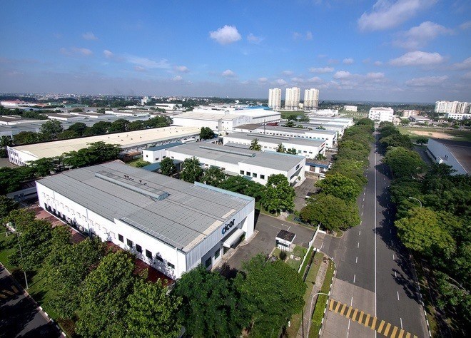 Current regulations on environmental licensing are of interest to many units. Photo: Tuan Anh