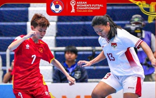 Vietnam women's futsal team competes for 3rd place at the 2026 Southeast Asian Championship with Indonesia women's futsal team. Photo: VFF
