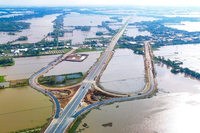 Can Tho - Ca Mau expressway. Photo: Ta Quang